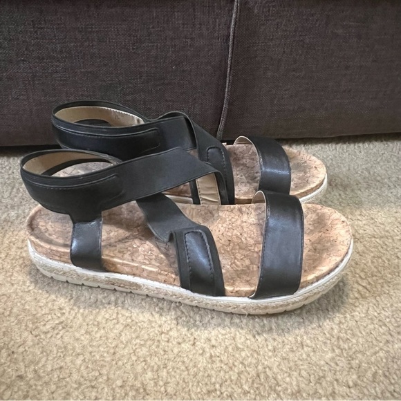 ADRIENNE VITTADINI | “Pritin” sandals - Picture 1 of 8